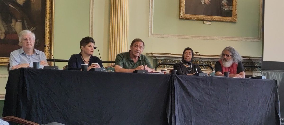 Now up - considering how pilots have worked across the world, including Wales' former First Minister <a href="/MarkDrakeford/">Mark Drakeford 🏴󠁧󠁢󠁷󠁬󠁳󠁿</a> 

Kicking off is Guy Standing, who spoke at our meeting in Porth a few years back.