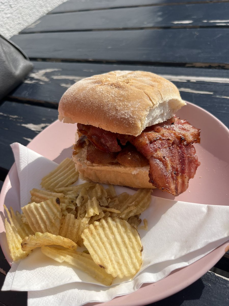 FrankQuinlan1's tweet photo. Beautiful morning in Tramore @parkrun 😎🏃♂️with a breakfast Blaa in Mollys after👌. Well done to all the volunteers giving up their time to make it happen each week. Fantastic way to start your day 🤗 #runinthesun #healthybodyhealthymind #loveparkrun @HealthWaterford @parkrunIE https://t.co/v0qGsAyMdW
