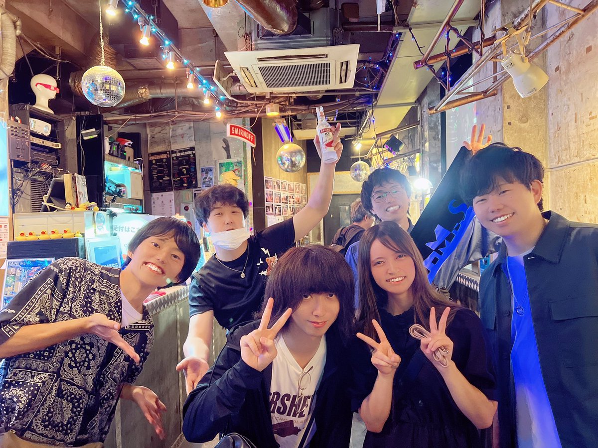 今日はまりぶる見てきたよ
初ライブお疲れ様
メンバーガラッと変わったのになんか違和感なくて懐かしいなぁって感じた
また行くね！