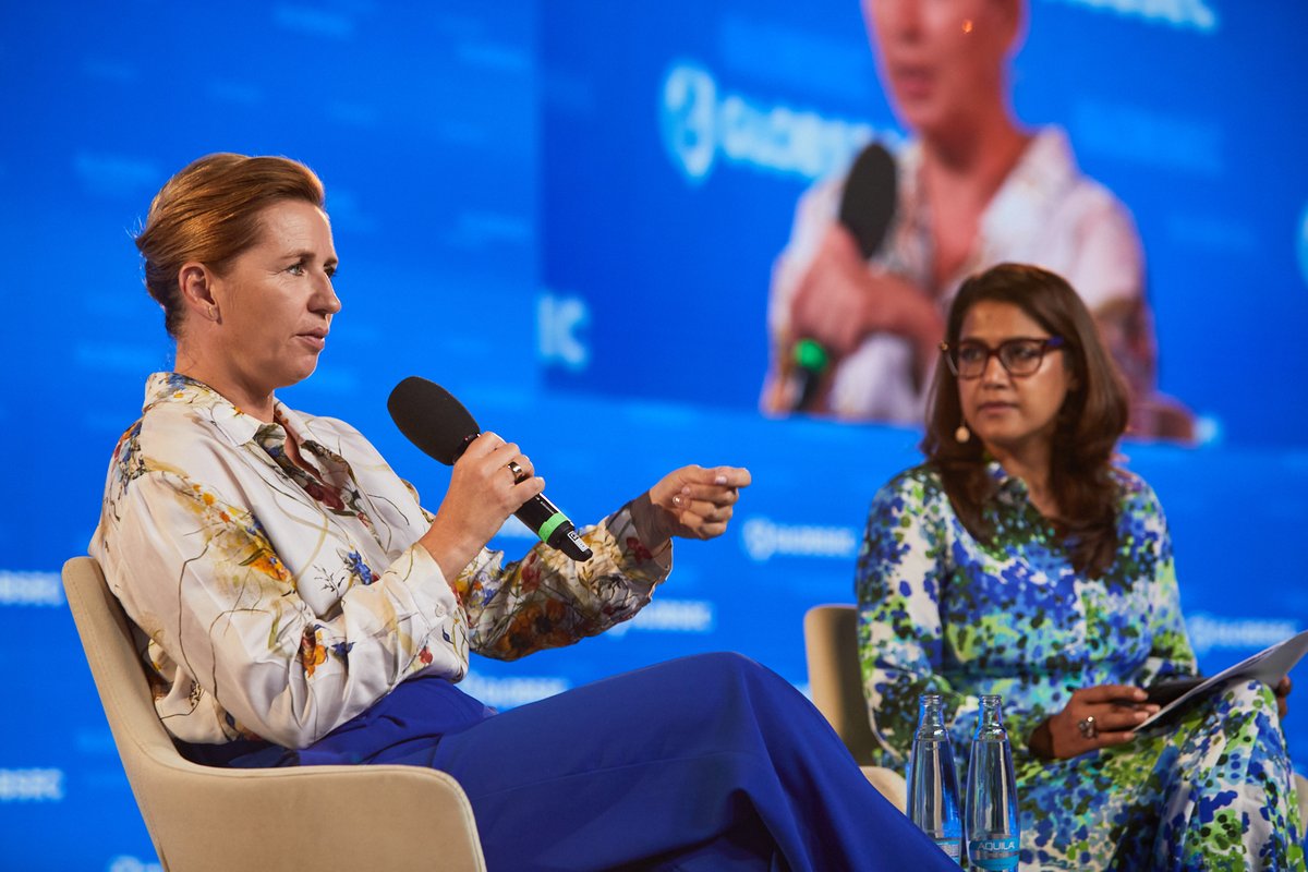 During the panel 'European Security Landscape: What’s at Stake?' Prime Minister Mette Frederiksen (<a href="/Statsmin/">Statsministeriet</a>) made it clear: "What Ukraine needs for this war, needs to be delivered."

In these critical times, it's essential that Ukraine receives the support necessary to defend