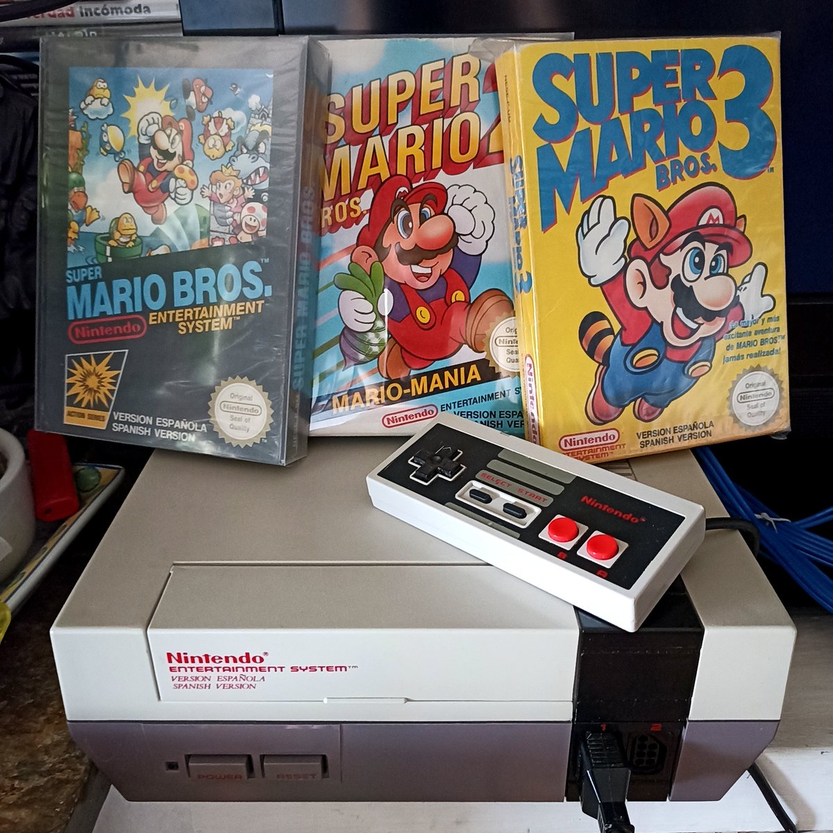ZarkhosLair's tweet photo. ¡POOORRR FIIIN la trilogía completa! :D
#NES #SuperMario #DoTheMario https://t.co/Z7ODP1osVN