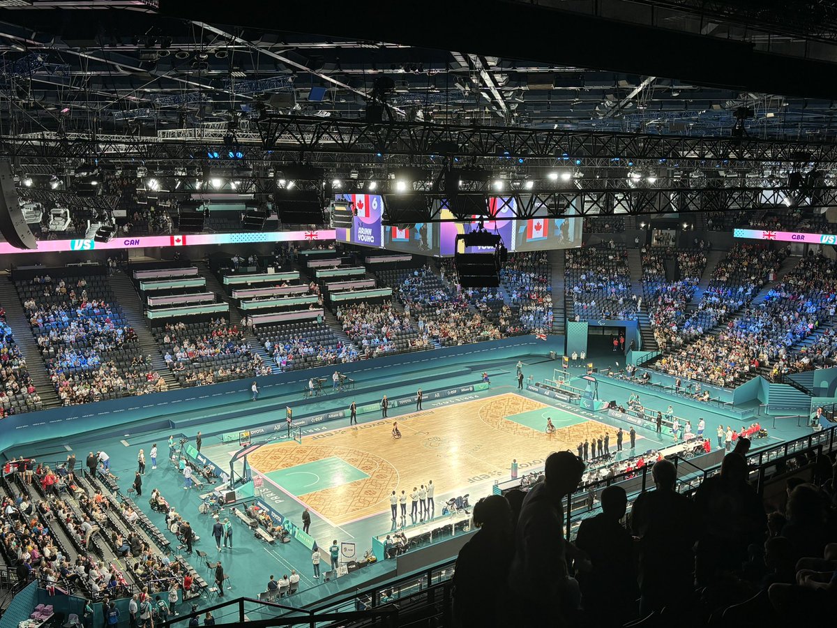 Sieger1703's tweet photo. Jeux paralympiques @Paris2024 basket fauteuil : quel talent ! Merci à l’@usepnationale @Usep_92 https://t.co/bHLRPKtgVx