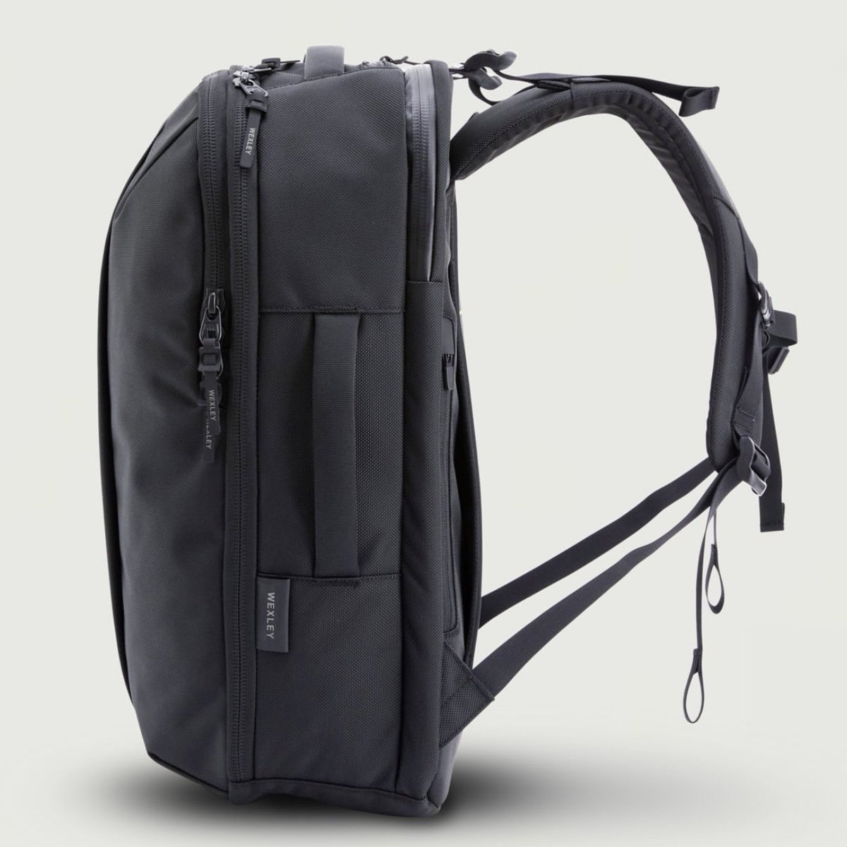 WEXLEY の VERNON TRAVEL BACKPACK かっこよすぎる😎