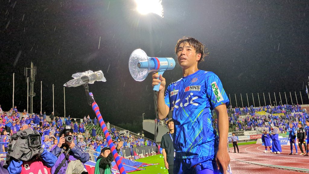vfk_official's tweet image. 8/31 #甲府鹿児島

◥◣ 𝙁𝙐𝙇𝙇 𝙏𝙄𝙈𝙀◢◤
甲府1-0鹿児島

得点:OG

ヒーローインタビュー🎤は、獅子奮迅の活躍で無失点🔒️勝利に貢献した #ヘナトアウグスト 選手✨✨✨

#vfk #緊褌一番 #Unite
#Ｊリーグ
