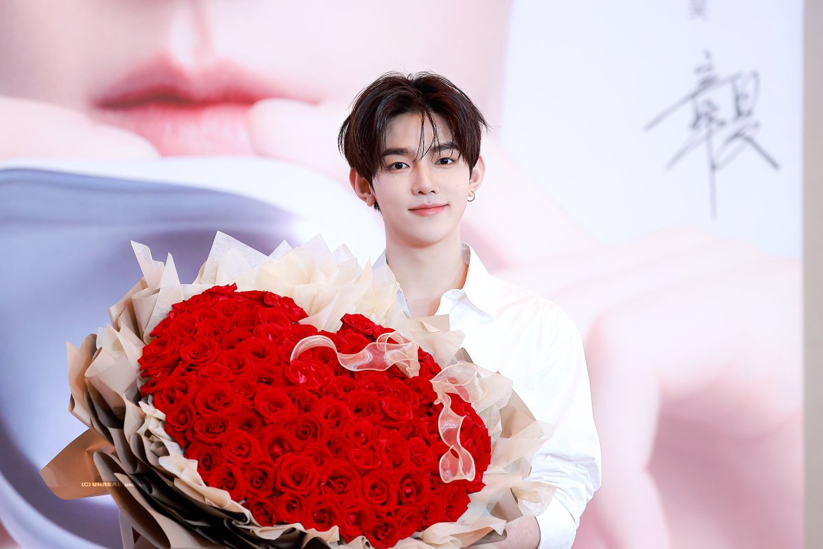 unreal_ZH's tweet image. 온 우주가 말해 하오를 놓치지 마 ꒰ᐡෆɞ̴̶̷ ·̮ ɞ̴̶̷ෆᐡ꒱
#장하오 #ZHANGHAO #章昊 
#제로베이스원 #ZEROBASEONE #ZB1