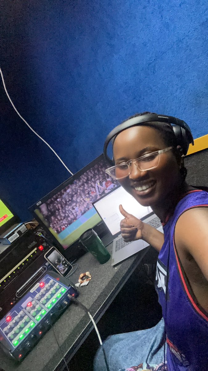 OfficialSuo's tweet image. Women at work…. 🎙️ 
Na double banger as I will be your #OfficialPidginCommentator as #ARSBHA x #LEIAVL on @SuperSportTV ⚽️ 
Change your language option to pidgin 203 x @DStvNg &amp;amp; you’re good to go.

#EnergyChief
#ChiefSuo
#Kpoko