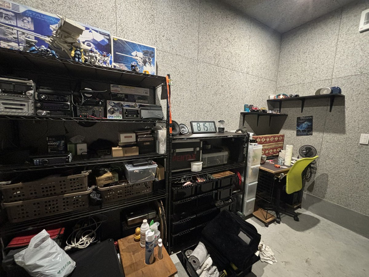 tkm_mini4wd's tweet photo. 色々バタバタでしたが落ち着いたので御報告
8月初頭に新築しました。
インナーガレージ付 https://t.co/PSQiDc8uli