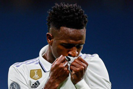Mario___RM's tweet photo. Imagina ser madridista y sumarte a la campaña en contra de Vinicius Junior.

Vinicius es Real Madrid, Vinicius es el escudo en persona. https://t.co/RUmnWf7dPL