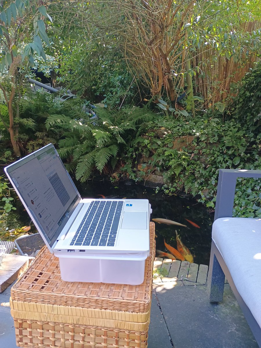 Buitenkantoor! Nog een middagje druk met de PR voor <a href="/ktvm_tiel/">KTVM</a> 

5 oktober hebben we een spetterend jubileumconcert met Pearl Jozefzoon en anderen. Thema Fiesta 🌵🎶 
Uiteraard in de grote zaal van Theater <a href="/Agnietenhof/">Agnietenhof</a> in Tiel

Kaarten: agnietenhof.nl/agenda/jubileu…