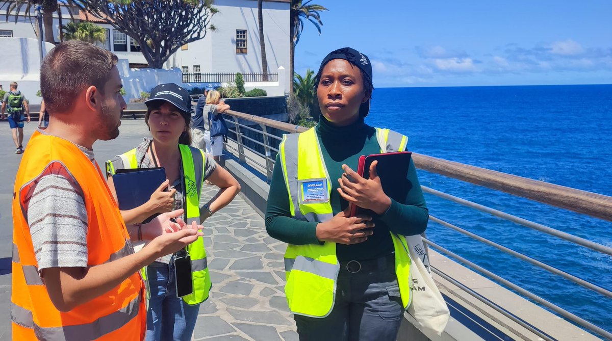 involcan's tweet image. Maba&apos;a Stella (🇨🇲Cameroon) and Judit Castella (🇪🇸Spain) initiated a collaborative research study 📊 with INVOLCAN to evaluate Tenerife&apos;s tourist perception of volcanoes 🌋 and related volcanic risk management.

#ScienceInAction #Tenerife #SummerScienceProgram
#Volcanoes