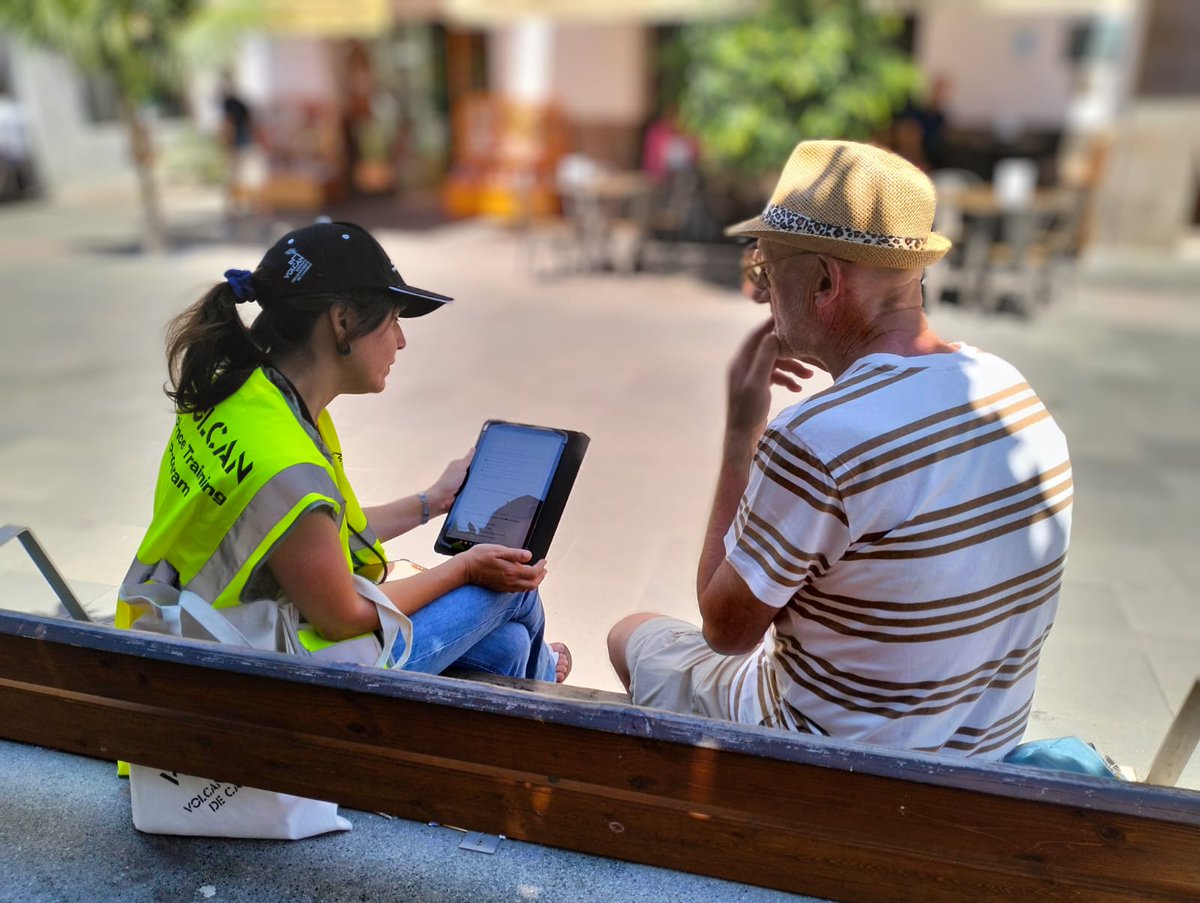 involcan's tweet image. Maba&apos;a Stella (🇨🇲Cameroon) and Judit Castella (🇪🇸Spain) initiated a collaborative research study 📊 with INVOLCAN to evaluate Tenerife&apos;s tourist perception of volcanoes 🌋 and related volcanic risk management.

#ScienceInAction #Tenerife #SummerScienceProgram
#Volcanoes