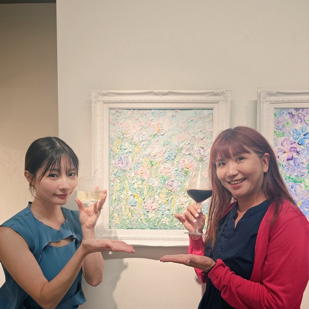 964964P's tweet image. あいにゃん結婚発表のお祝いも兼ねて「西日に透ける花」を！✨
本当におめでとう、本当に嬉しい😌🌸💕
#山内あいな
#EarthAngle