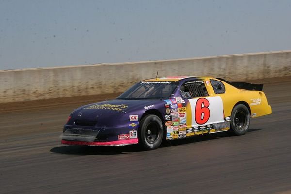 ゼッケン修正が必要になる過程がよくわからんけど、アメリカンクオリティな作例が掘れば掘るほど出てくる