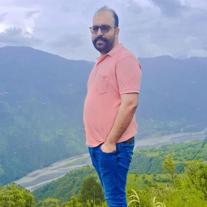 Salyanms's tweet photo. #NewProfilePic https://t.co/PhIQbprdjH