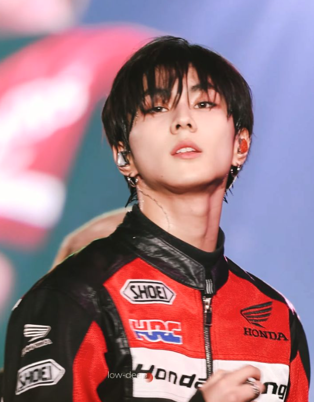 AboutMusicYT's tweet photo. ENHYPEN's Jungwon on stage earlier this year. https://t.co/L6hgmmr3Yq