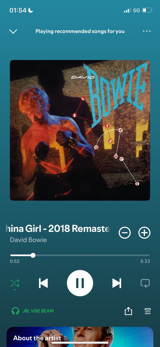 l_marjano's tweet photo. ditching doom scrolling for dance sessions to Bowie⭐️ https://t.co/5F60DqWLOT