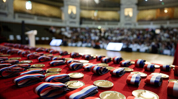 AcCreteil's tweet photo. 16 élèves de l'académie primés au prestigieux Concours général des lycées et des métiers 🎓🎉

Il valorise des travaux qui peuvent servir de référence à l'ensemble des  classes, tout en suivant l'évolution de l'Éducation nationale.

➡ https://t.co/se3BekNleM https://t.co/S6u5xOgeYq