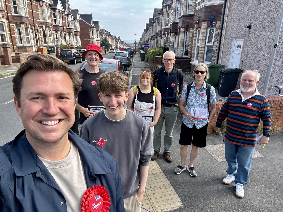 Steve Race MP ππ (@steveracemp) on Twitter photo Great to chat to residents in #Pennsyvlvania ward this morning with local councillor <a href="/MartynSnow_/">martyn snow</a> and Labour volunteers.
Had some good chats about national policies and neighbourhood issues, with several casework issues to get back to people on. #Labourdoorstep Great to chat to residents in #Pennsyvlvania ward this morning with local councillor <a href="/MartynSnow_/">martyn snow</a> and Labour volunteers.
Had some good chats about national policies and neighbourhood issues, with several casework issues to get back to people on. #Labourdoorstep