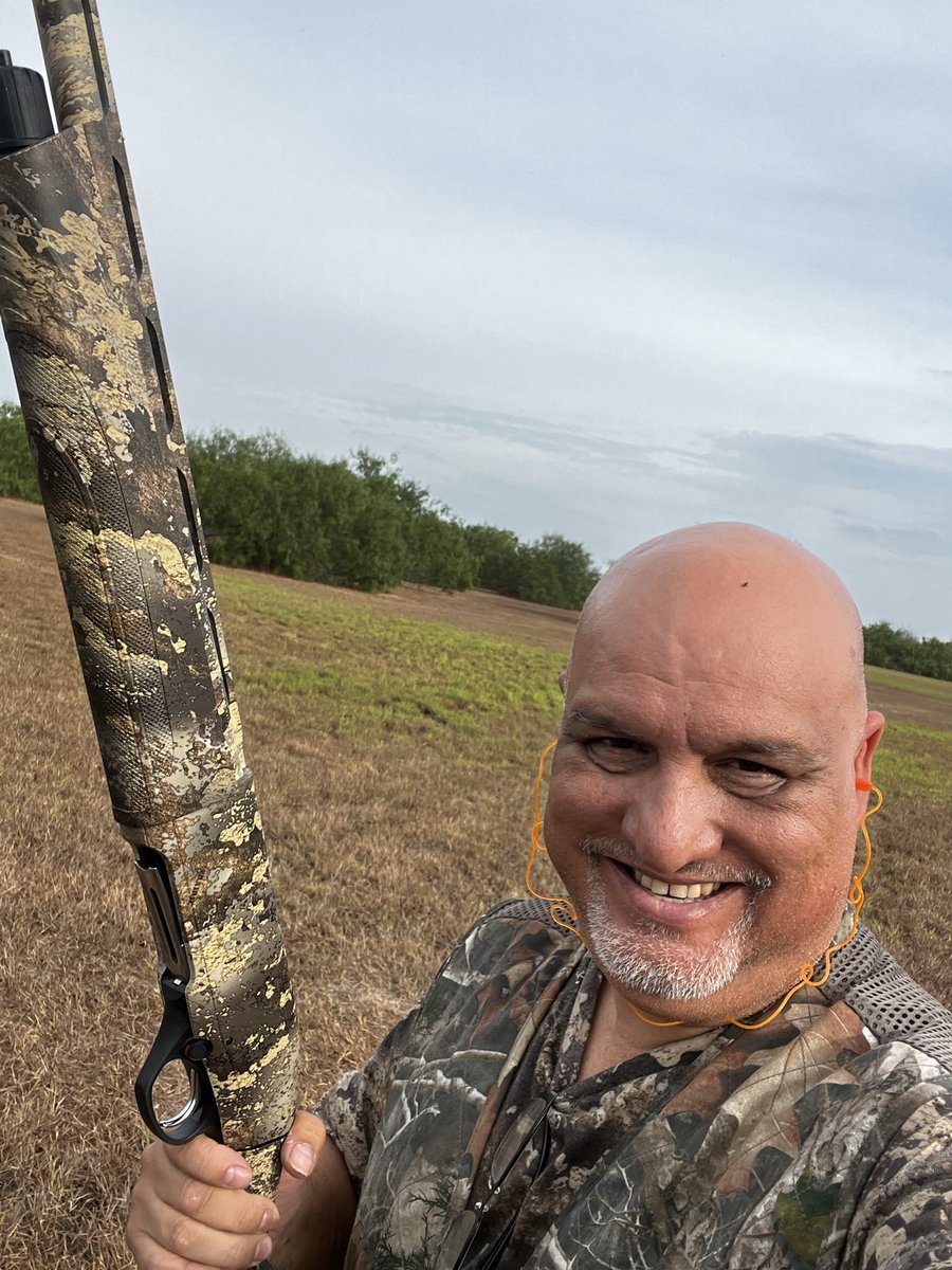 Jessedelallata's tweet photo. It’s dove season again. #hunting #dovehunting #southtexas https://t.co/ZO1zp9t9YD
