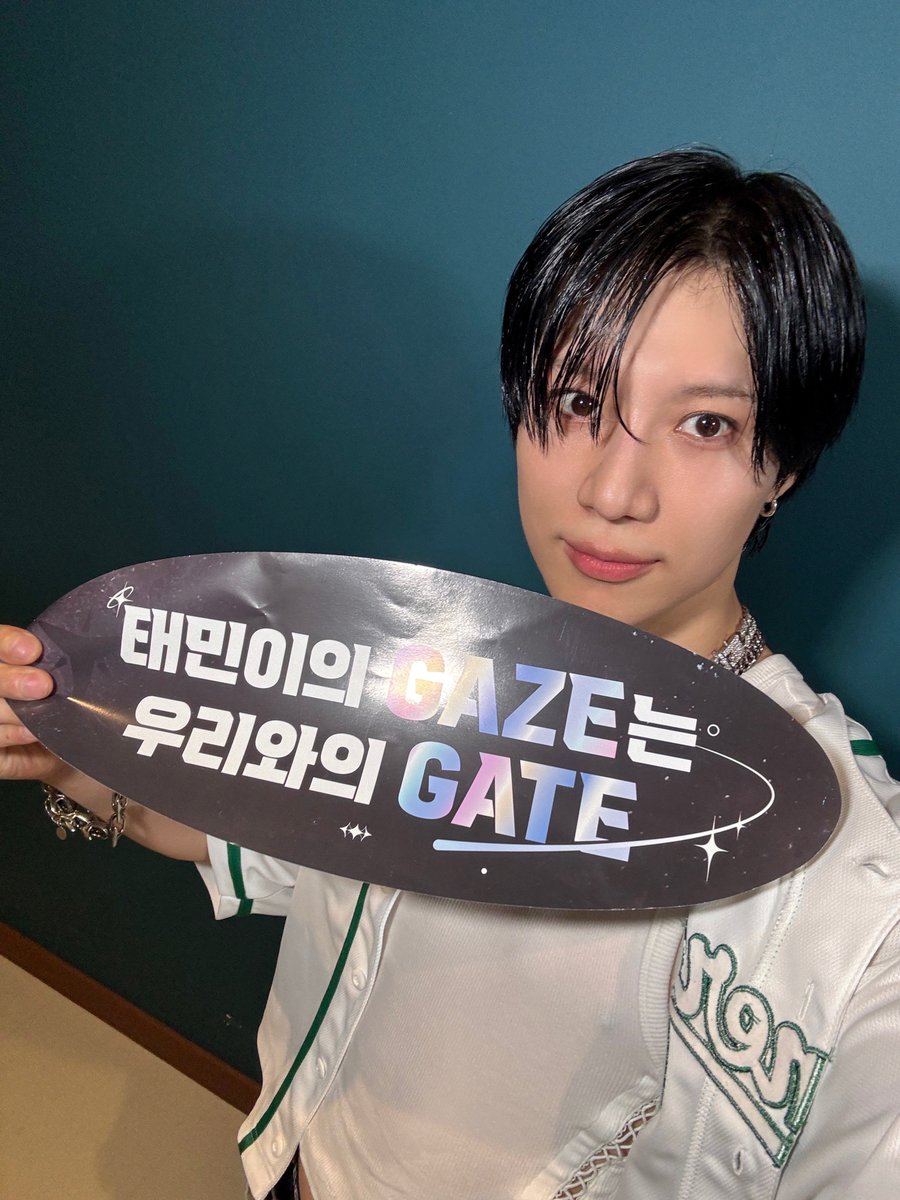 [#태민] 📸

2024 TAEMIN WORLD TOUR [Ephemeral Gaze] IN INCHEON DAY 1 완료 👀

천사가 우리 눈 앞에 있는 걸 보니 천국에도 휴일이 있나 봅니다 ♥(⸝⸝⸝ᵒ̴̶̷̥́ ᵕ ก̀⸝⸝⸝)ෆ
열심히 응원해 준 탬메이트! 너무 고마워요 🥰

#TAEMIN
#WORLD_TOUR 
#Ephemeral_Gaze