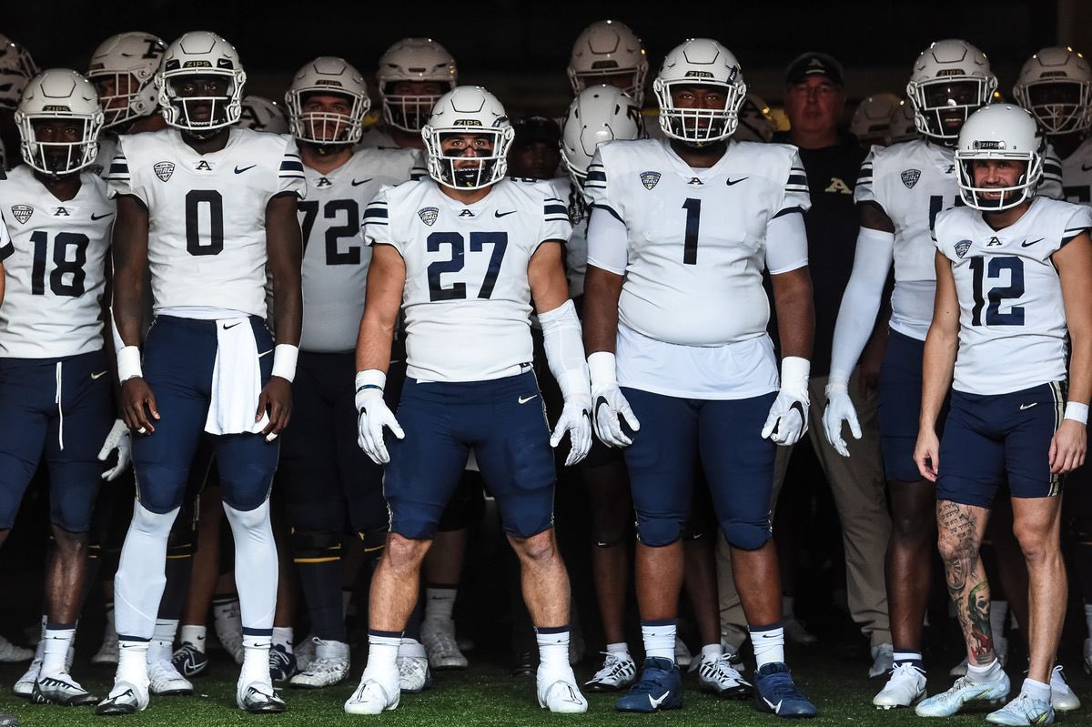 Tyler Brumfield (@brummy_14) on Twitter photo After a great call with Coach Rodriguez, I’m excited to announce I’ve received an offer to Akron University. #zipemup <a href="/ZipsFB/">Akron Football</a> <a href="/SnowCollegeFB/">Snow College Badger Football</a> <a href="/ZacErekson/">Zac Erekson</a> <a href="/TreverMcFalls/">Trever McFalls</a> <a href="/JuCoFootballACE/">JuCo Football Forer</a> <a href="/KyleMorgan_XOS/">Kyle Morgan CATAPULT Southwest Regional Scout</a> After a great call with Coach Rodriguez, I’m excited to announce I’ve received an offer to Akron University. #zipemup <a href="/ZipsFB/">Akron Football</a> <a href="/SnowCollegeFB/">Snow College Badger Football</a> <a href="/ZacErekson/">Zac Erekson</a> <a href="/TreverMcFalls/">Trever McFalls</a> <a href="/JuCoFootballACE/">JuCo Football Forer</a> <a href="/KyleMorgan_XOS/">Kyle Morgan CATAPULT Southwest Regional Scout</a>