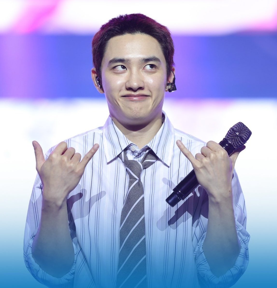 CHANSOOperior's tweet image. KYUNGSOO'S DIFFERENT VERS OF  "EYY 🤙🏻"

CHOOSE YOUR FIGHTER LMAOO 🤣🤣🤣🤣🤣🤣🤣🤣🤣🤣🤣🤣🤣🤣🤣🤣🤣🤣🤣🤣🤣🤣🤣🤣🤣🤣

#BLOOMinManilaD1
#BLOOM_in_MANILA
#FANCONCERT_BLOOM