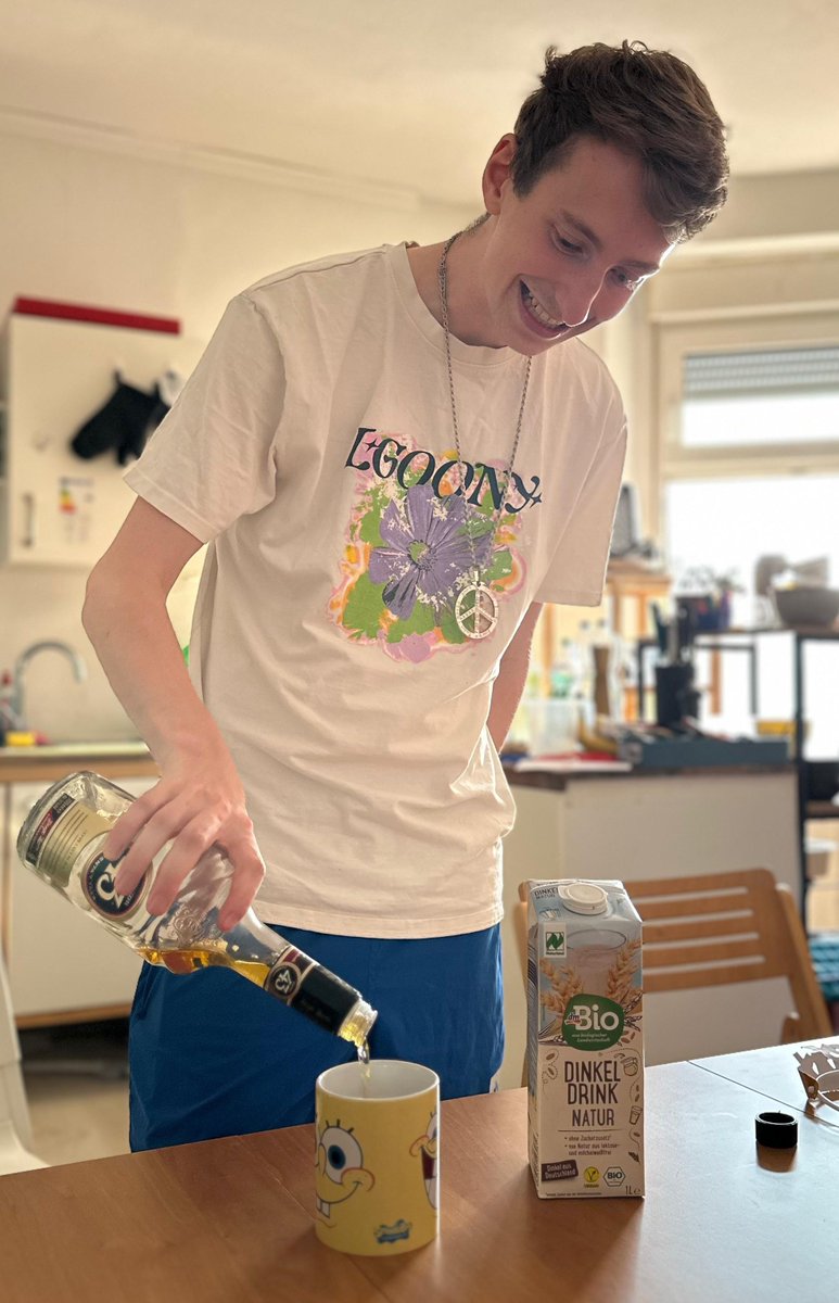 Für besondere Anlässe gibt es eine weitere dinkeltastische Getränkevariation: Den Dinkel 43! Seidig-weich im Abgang lässt er einen erfahren, was wahrer Genuss bedeutet 😌