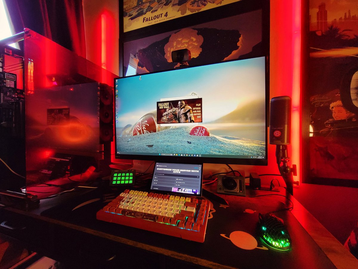 Not too shabby for my first PC set-up.
PC complimented by the Nuka Cola keyboard from <a href="/DuckyChannel/">Ducky Channel</a> and the Pip-Boy Streamer bundle from <a href="/elgato/">Elgato</a> and background lights from <a href="/GoveeOfficial/">GOVEE</a> 
#Fallout <a href="/Fallout/">Fallout</a> <a href="/falloutonprime/">FALLOUT⚡️</a>