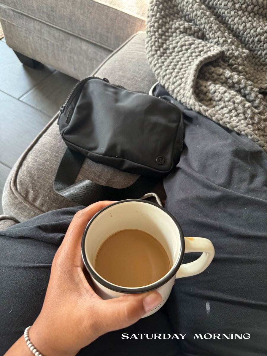 carlaconroy's tweet image. Morning coffee ☕️. #carlascreativelife #memorykeeping #photojournal #mylife