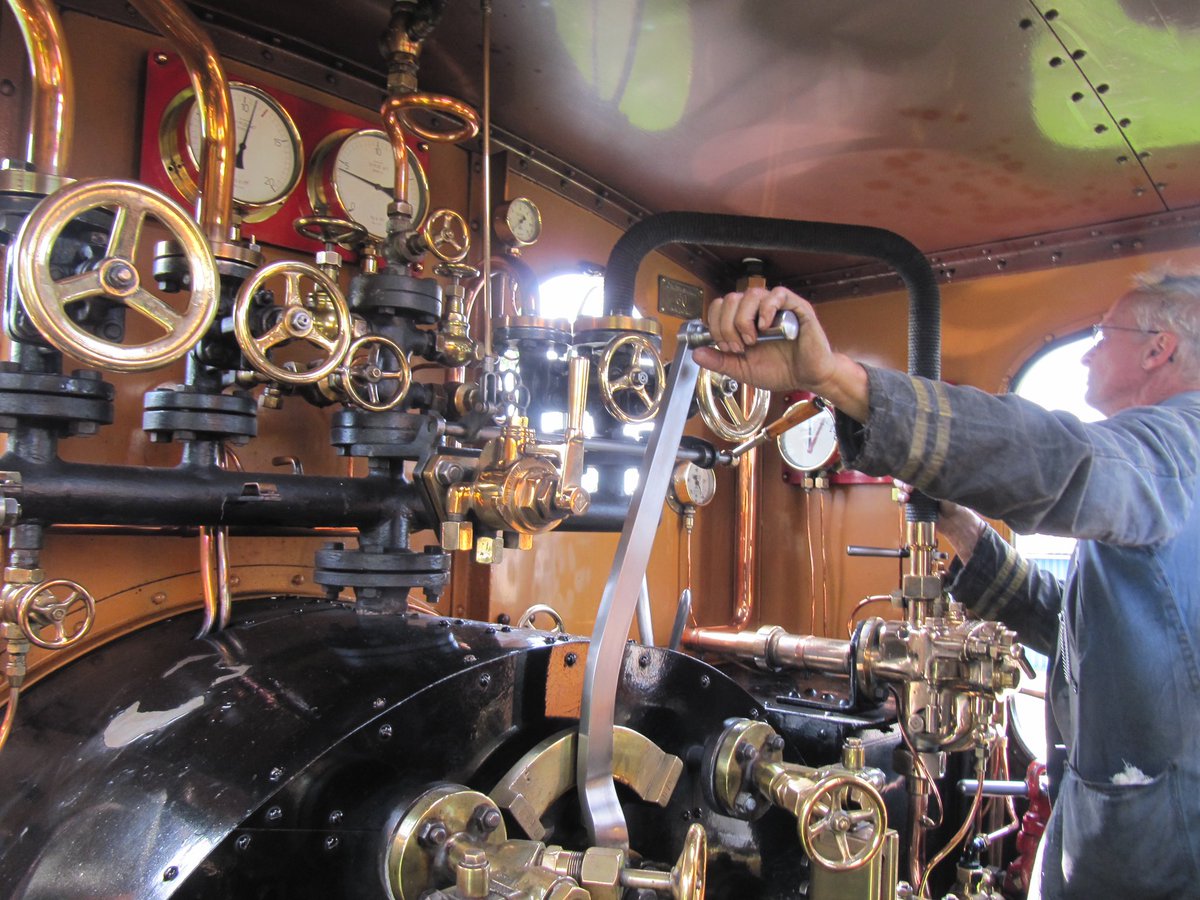 Nieuwe #Stoomcursus maakt droom waar om zelf met een stoomlocomotief te rijden ap.lc/voZqu