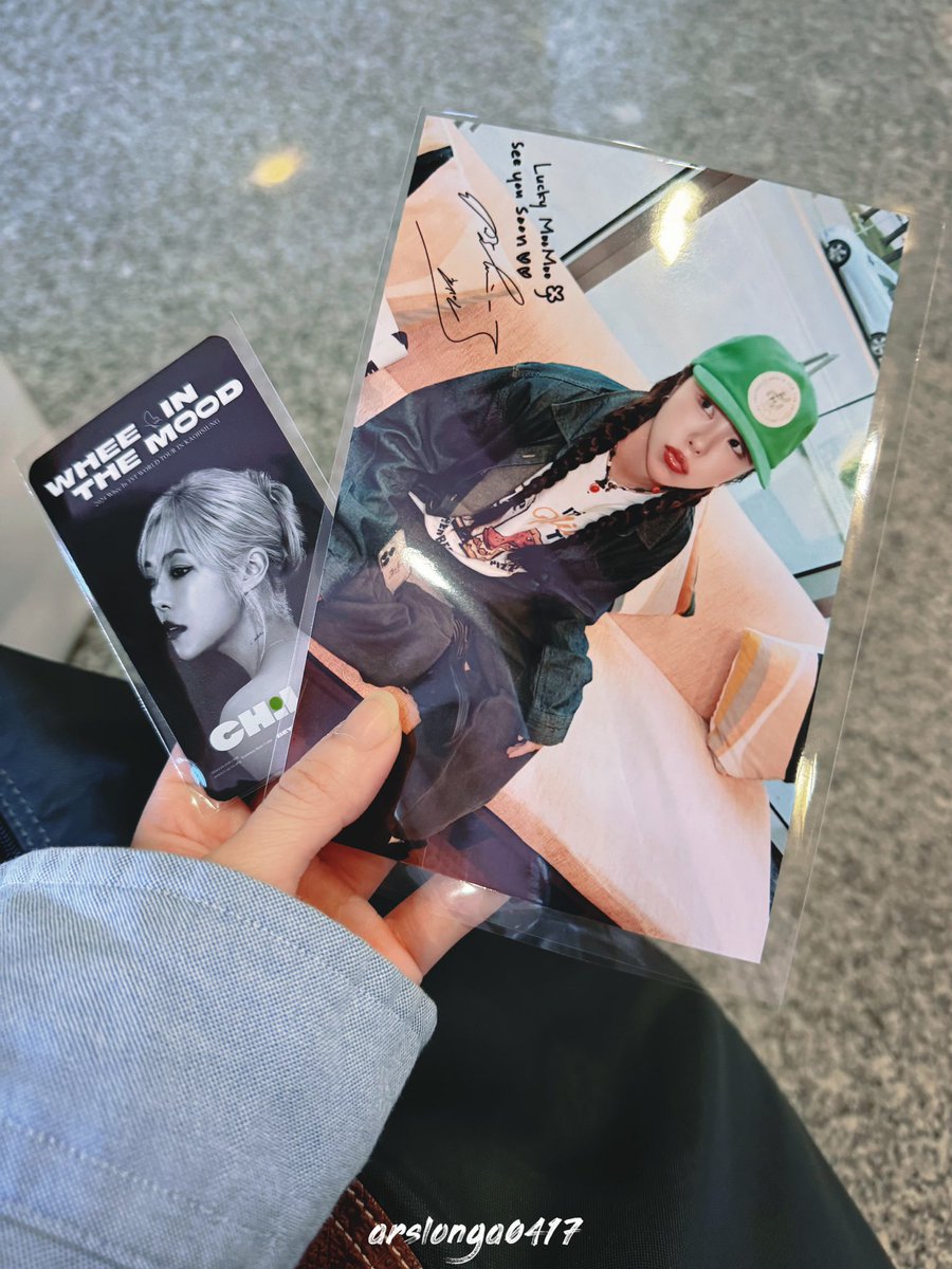 謝謝你給的小幸運 我會好好收著🤲

末場了總會多些不捨但更多的是想念 
就算過了一個禮拜那感覺依然很強烈

輝人吶 你已經飛翔了
那好好享受這片天空吧
期待我們下次的見面

晚安 我最棒的藝術家🦋

#휘인 #WheeIn_1ST_WORLD_TOUR
#WHEE_IN_THE_MOOD #ENCORE