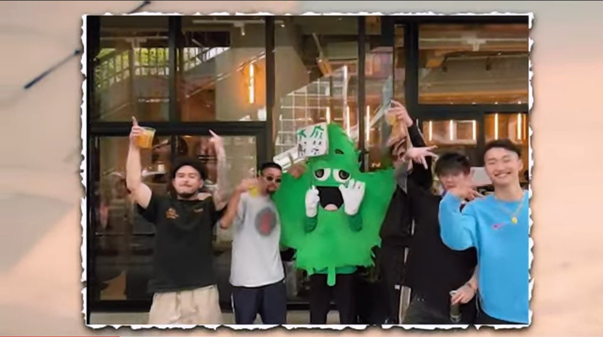 SATOKOJAPAN128's tweet image. LibeRty Doggsの新曲"JOINT"のMVに、ありがとう大麻君出てた😍💓
youtu.be/s5Jj-uK1tOQ?si…
#libertydoggs