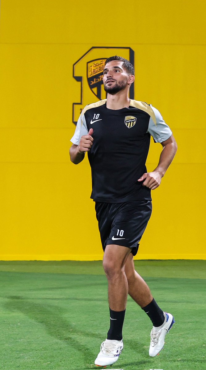 قائمة ١٢٣٢ 💛 itti 
ادعم النمور ورد المتابعة 
حب الاتحاد يجمعنا 
(<a href="/ittihad/">نادي الاتحاد السعودي</a>💛🖤)
(<a href="/abuR00086/">ابو رائد عمدة الاتحاد 🖤💛🖤 itti</a>🖤💛)

<a href="/Bamohammed47738/">أبو عبدالرحمن الحضرمي</a>
💛
<a href="/AGhyda24596/">ابو غيداء</a>
🖤
<a href="/alshr35272046/">ابو وليد كريري18🖤💛</a>
💛
<a href="/ENG201020/">ENG M</a>
🖤
<a href="/hossan81761/">Hossan Hadi</a>
💛
<a href="/LAlsnydr2/">Ali Snidar1️⃣5️⃣🏆</a>
🖤
<a href="/Omar_ahmed1927/">Omar.</a>
💛
<a href="/DlalMshyr/">المصممه | أ س م ا ء 🅰️</a>
🖤
 <a href="/simoohazazi/">Simoo hazazi</a>
💛
<a href="/Awdah2816/">عوده الرفاعي</a>