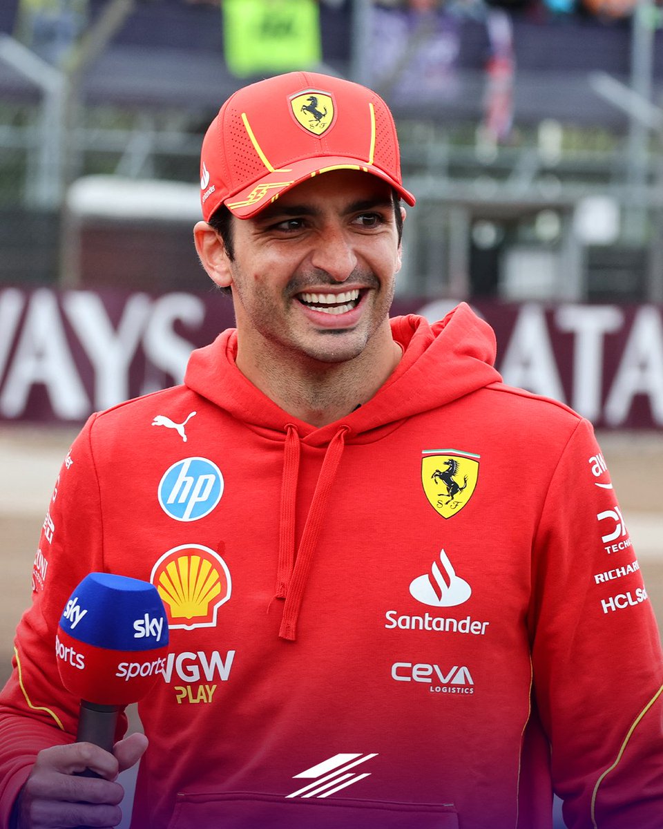 Happy birthday to the smooth operator, <a href="/Carlossainz55/">Carlos Sainz</a>! 🥳

There's no better gift than race day 😉🎉