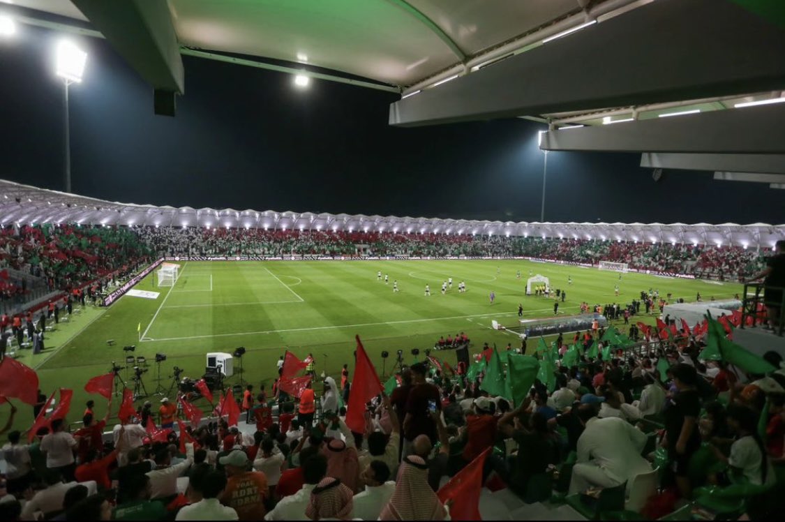 اذا اردتم دوري قوي يضاهي الدرويات الكبرى عالمياً
يجب ان يكون لديك عالاقل ٦ اندية متنافسه عاللقب

الرياض : الهلال والنصر 
جده : الاتحاد والاهلي
الدمام : الاتفاق والقادسية

وجميعها حالياً تحظى  بدعم من الصندوق او ارامكو
بإستثناء #الاتفاق لذلك دعمه اساس لتحقيق العداله
واستكمال هذه