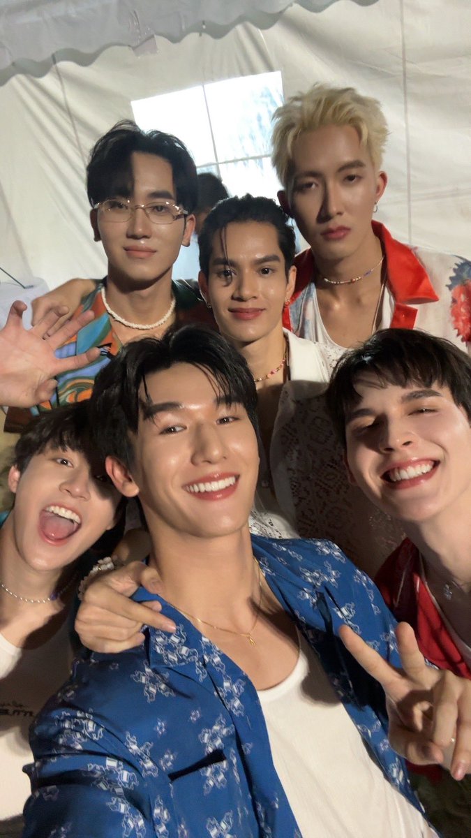 ขอกำลังใจหน่อยได้ไหมครับตื่นเต้นกันมากๆ🥺🙏🏻🫠

#Amazingthailand #AmazingMusicFestivalOverTheHorizon
#AMFOverTheHorizonxTheDargon