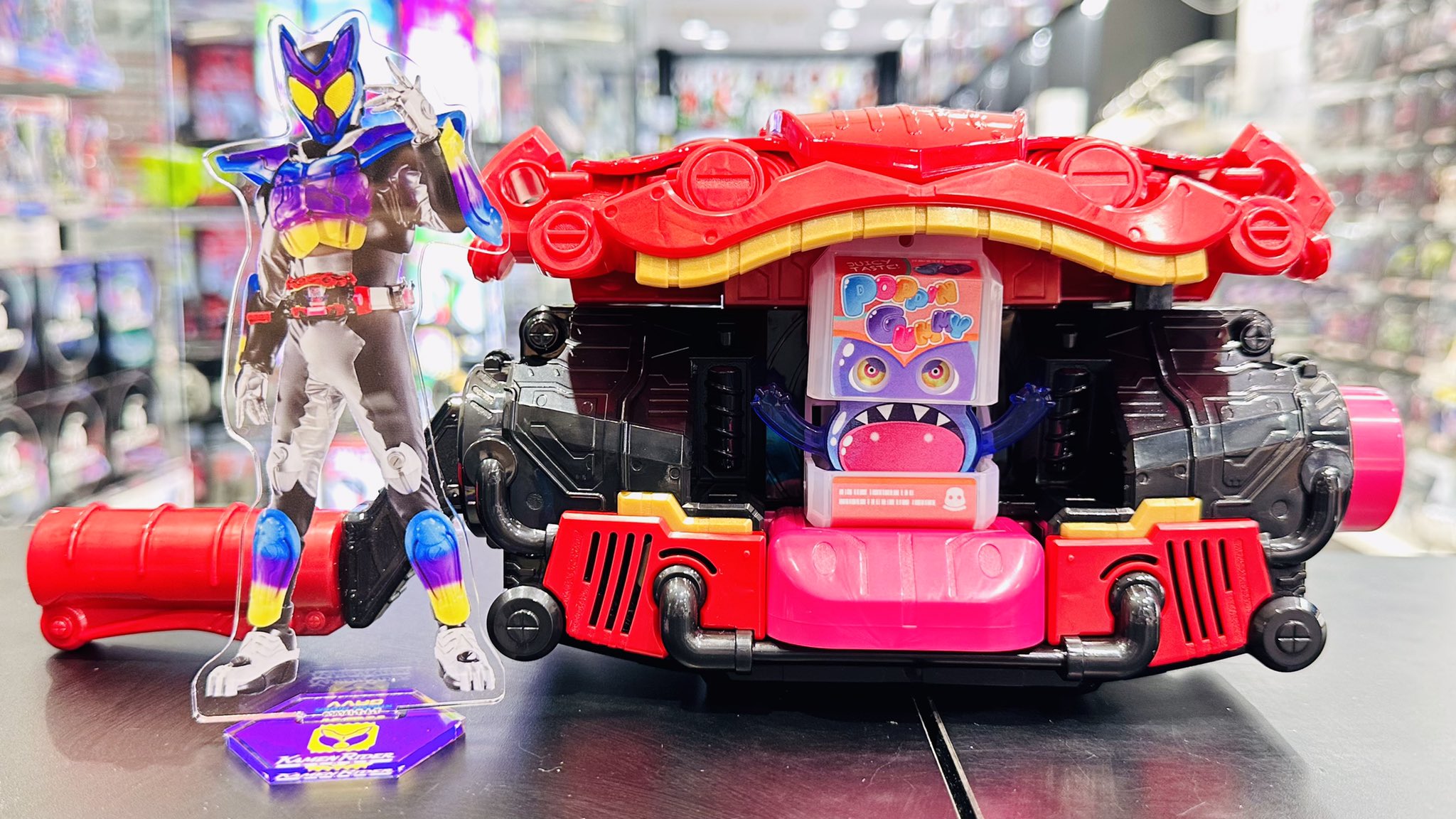 ベル様6月10日取り置き中仮面ライダー　ガヴ　限定 DX変身ベルト ヴラスタムギア＆ヴラムブレイカー 仮面