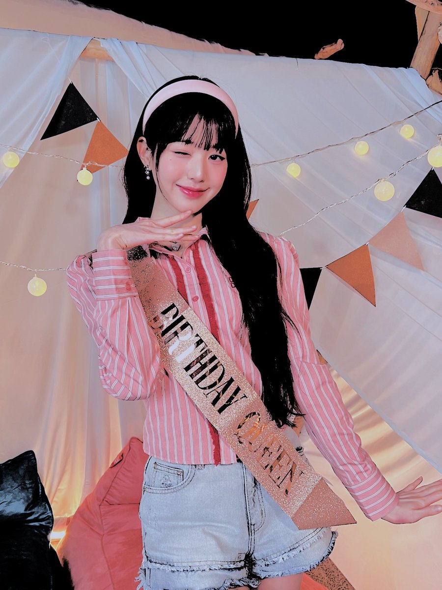 crexwon's tweet photo. ⠀⠀

          ๑won͠y's﹙daily!¡🐰𐑟
doğum günü prensesinden siz
lere mesaj var! daibeuㅡ들, ben
i dünyanın en  mutlu insanı yap
tığınız  için sizlere gerçekten mi
nnettarım. 💖
    েluscious⬪luᦂosﾈupdate𝄢
      ৻ diar͜͡ioꫳ⚙️₊﹫crexwon⟯⟯
ㅤ
⠀ https://t.co/vHUXk0kJqs