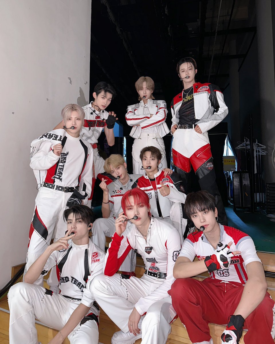andTEAMofficial's tweet photo. [#今日のandTEAM] 240831
2024 &amp;TEAM CONCERT TOUR 'SECOND TO NONE' in SEOUL

#andTEAM #SECOND_TO_NONE https://t.co/EUtEpRr2Gn