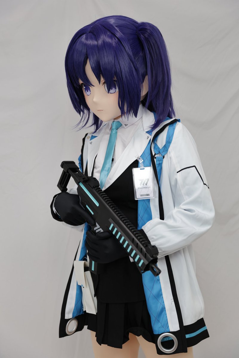 之前爹给随便拍了点优香，感觉原片也还行，就不调啦(
📸：@Liuye211