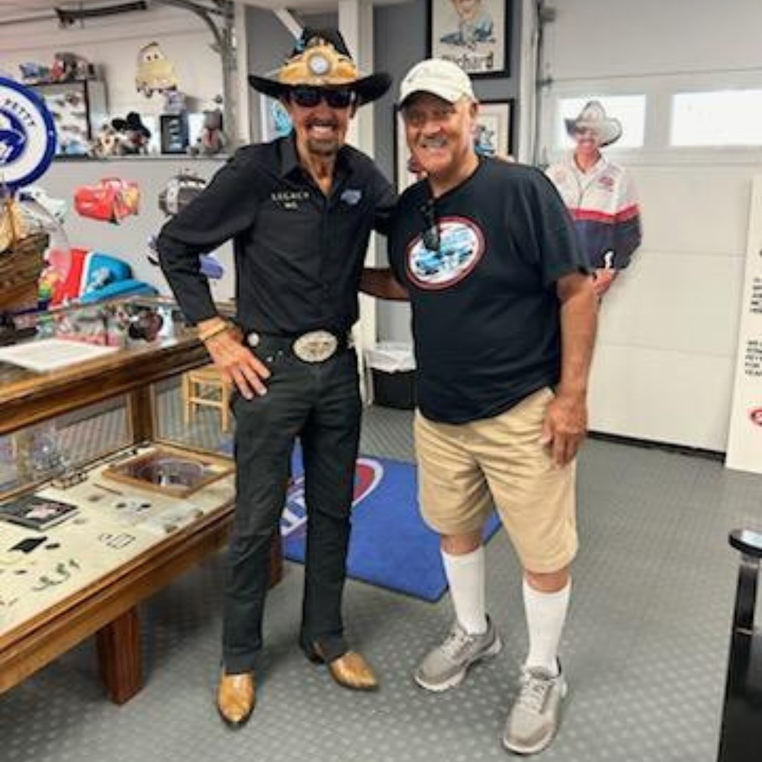 WendellScott_34's tweet image. Earlier this week, Frank Scott visited Richard Petty at the @PettyMuseum. This visit highlights the longstanding connection between Richard Petty and the Scott family.

📸: Frank Scott, Richard Petty, and Isaiah Townes

#richardpetty #wendellscott #frankscott #pettymuseum