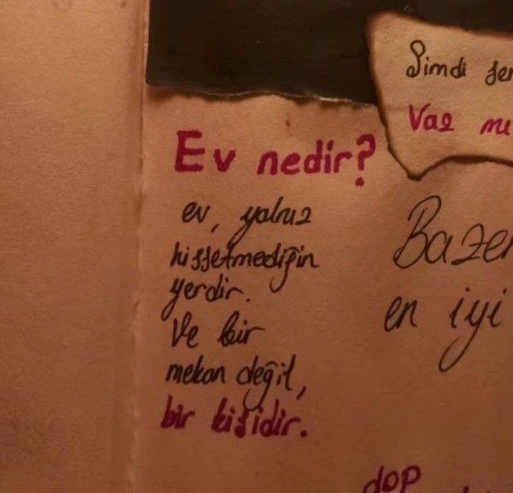 “Ev mekan değil 
bir kişidir.”