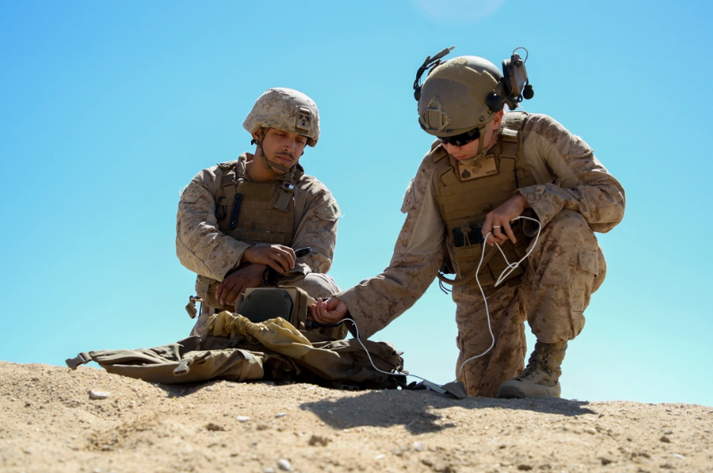 iimefmarines's tweet photo. @USMC Sgt. Adrian Negron Dejesus, left, a psychological operations influence specialist with @IIIMEF, and Sgt. Krystal Gallego, a PSYOP influence specialist with @2DANGLICO, II MIG, set up a next generation loudspeaker during #SLTE 5-24 in Twentynine Palms, California. https://t.co/O6CnCEYNAi