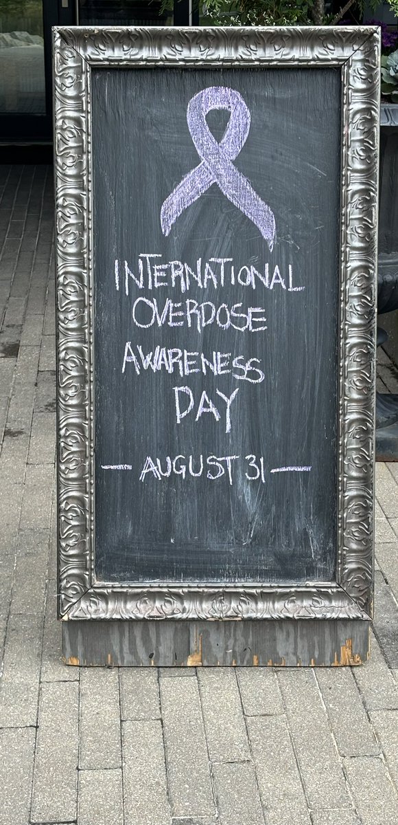 CherryBoyles's tweet image. In recognition of International Overdose Awareness Day, Natalie’s Sisters is participating in “Deviating to Hope” at DV8 Kitchen. 
Come see us today! 💜 @NatSisters @DV8Kitchen