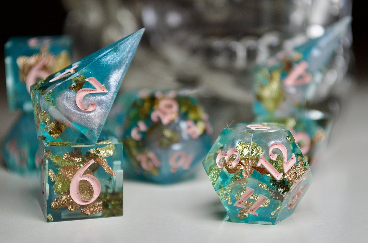 𝟸𝙲𝚁𝙸𝚃𝟸𝚀𝚄𝙸𝚃🌿 tweet media