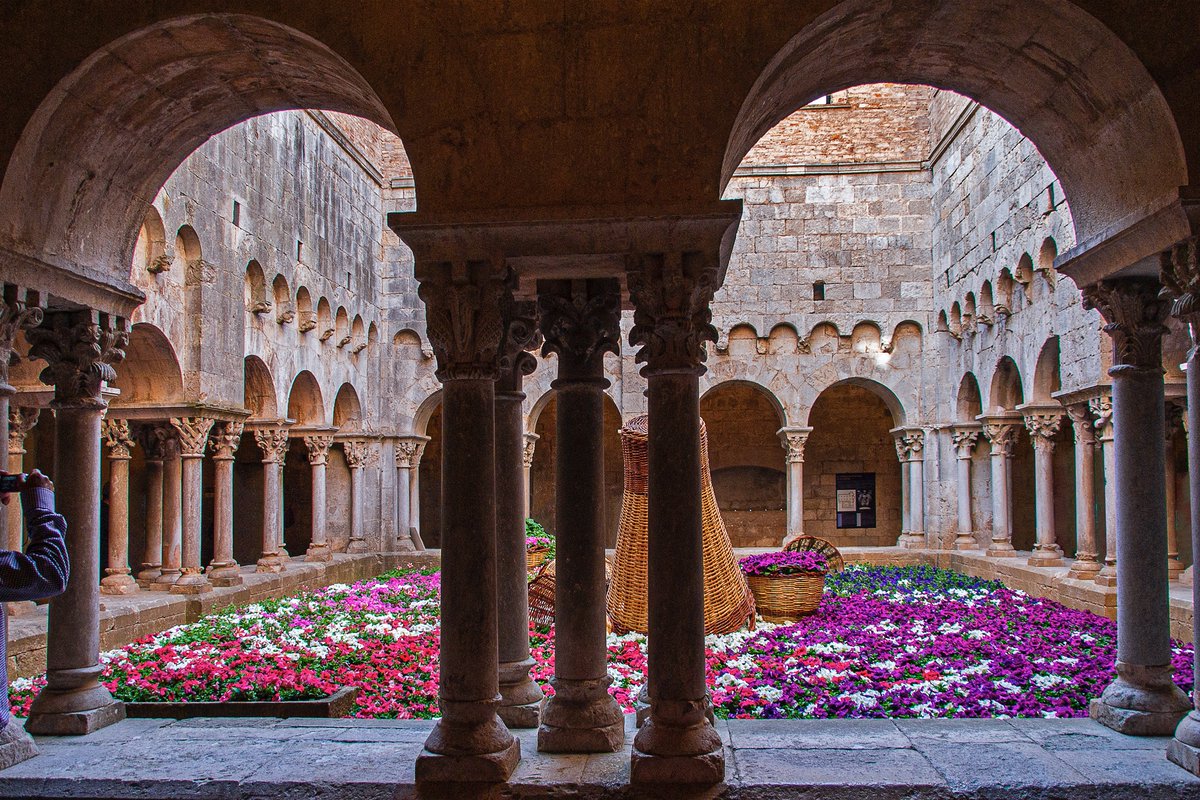 ToursByLocals (@tours_by_locals) on Twitter photo โ
One of the best-preserved cities of Catalonia.
โ
The most impressive floral displays during Temps De Flors.
โ๏ธ Walk in the footsteps of Arya Stark in Season 6.
๐๐๐ฆ๐ ๐จ๐ ๐๐ก๐ซ๐จ๐ง๐๐ฌ ๐๐ฑ๐ฉ๐๐ซ๐ข๐๐ง๐๐ ๐๐ข๐ซ๐จ๐ง๐ ๐๐ฒ ๐๐๐ฒ๐๐ญ๐๐ง๐จ
๐ ow.ly/5w7W50T9fk6 โ
One of the best-preserved cities of Catalonia.
โ
The most impressive floral displays during Temps De Flors.
โ๏ธ Walk in the footsteps of Arya Stark in Season 6.
๐๐๐ฆ๐ ๐จ๐ ๐๐ก๐ซ๐จ๐ง๐๐ฌ ๐๐ฑ๐ฉ๐๐ซ๐ข๐๐ง๐๐ ๐๐ข๐ซ๐จ๐ง๐ ๐๐ฒ ๐๐๐ฒ๐๐ญ๐๐ง๐จ
๐ ow.ly/5w7W50T9fk6