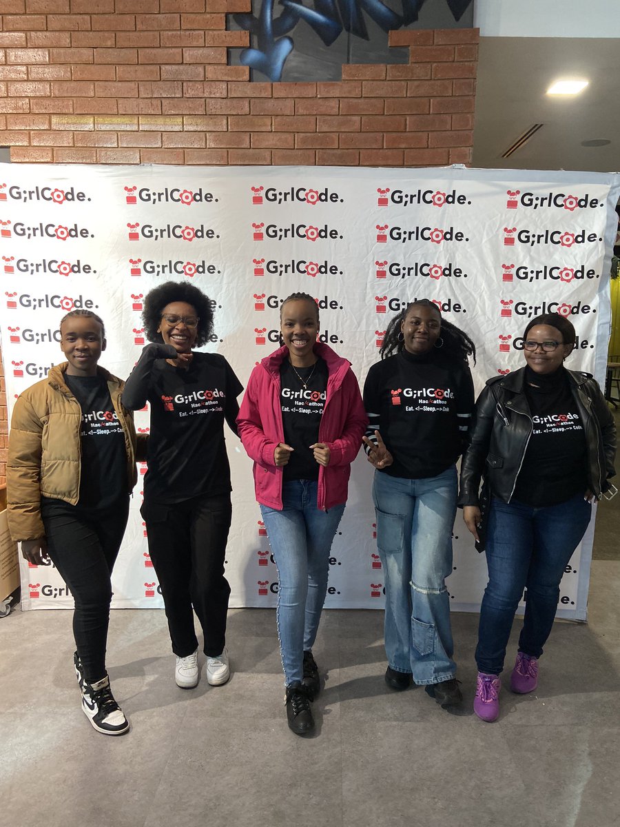 If you were to be hired as Jnr Software Developer at the <a href="/TAKEALOT/">takealot</a> group, what is your perfect outfit for a first day at work from the <a href="/superbalist/">Superbalist</a> ? Share with us below 👇🏽 

#GirlCodeHack