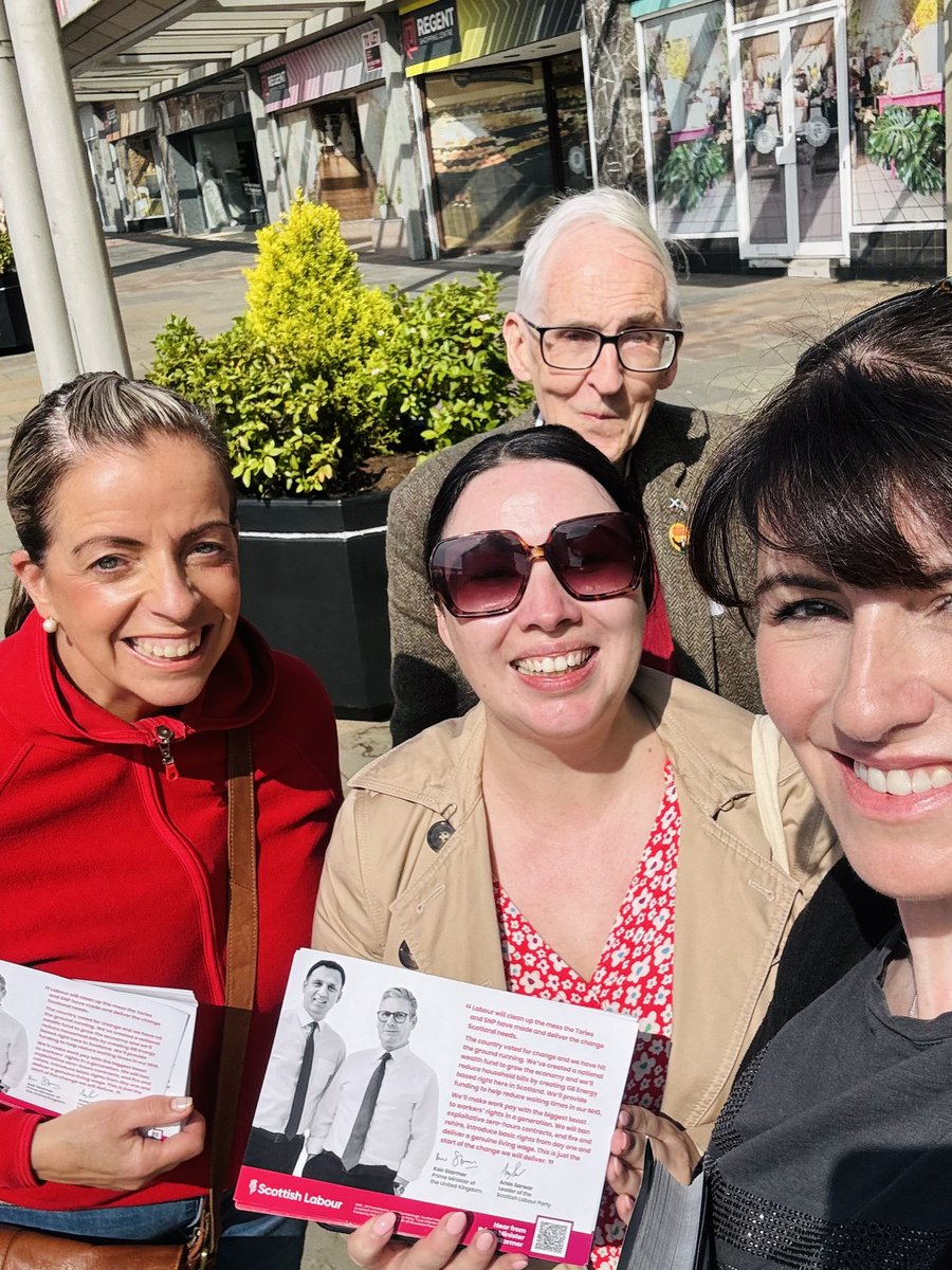 Brilliant to be out in the sunshine in Hamilton town centre today, thanks to everyone who took the time to stop and talk ☀️🌹☀️