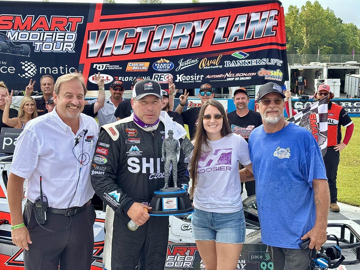 SMARTMods_'s tweet image. Race 1 of the day - @RyanJNewman visits #SMARTMods victory lane at @newriverswy in the @paceomatic 99. 

Race 2 of the day is tonight at nearby @carteretcoswy.