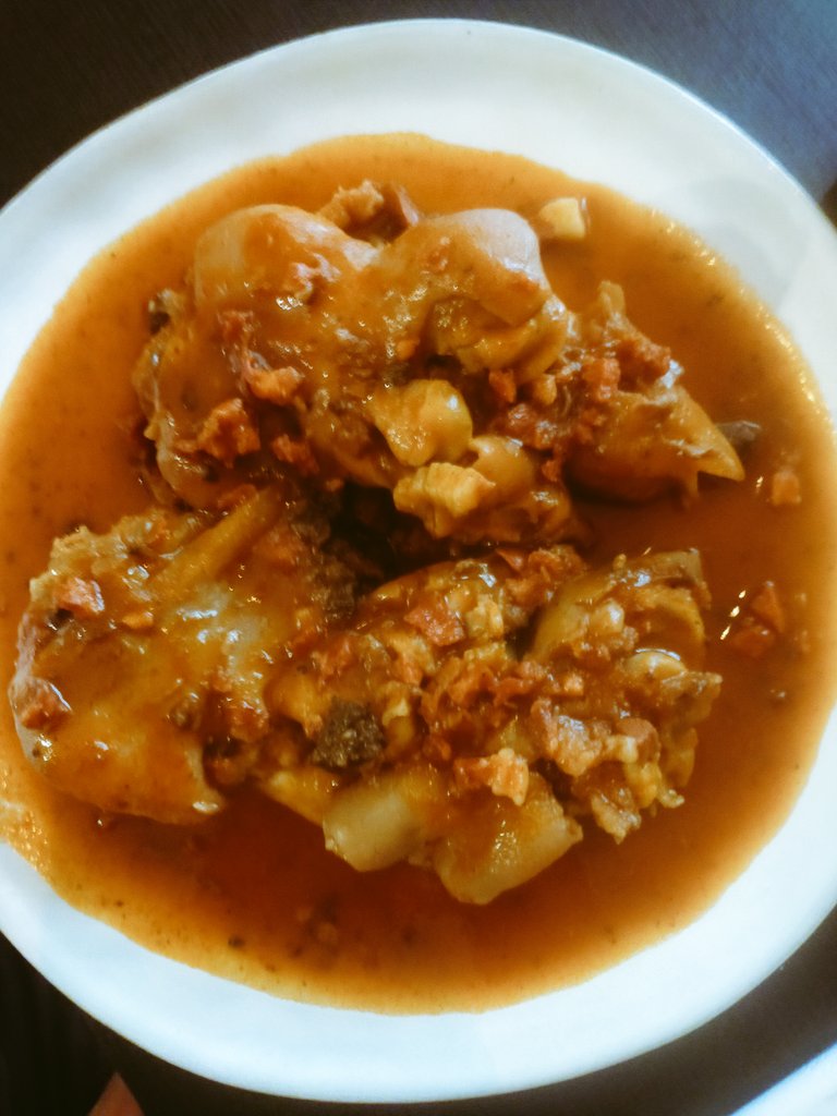 mariobadia's tweet photo. Retorn a la normalitat.
@Esmorzarsdefor1 al @CullerotDe📍#Bordeta @DO_sants amb el @jordimeep i el @DaniPons73
- Peus de porc👌🏽, 'lacón'-ous-patates❤️ i orella estofada💥 amb cigronets i patates rosses.
@EsmorzarsLleida
@Bcnsingular @BoigBCN
M'encanten els plats sorpresa. 🤙🏽 https://t.co/jKoDB951SK